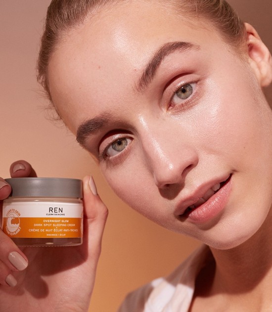 Overnight Glow Dark Sleeping Cream