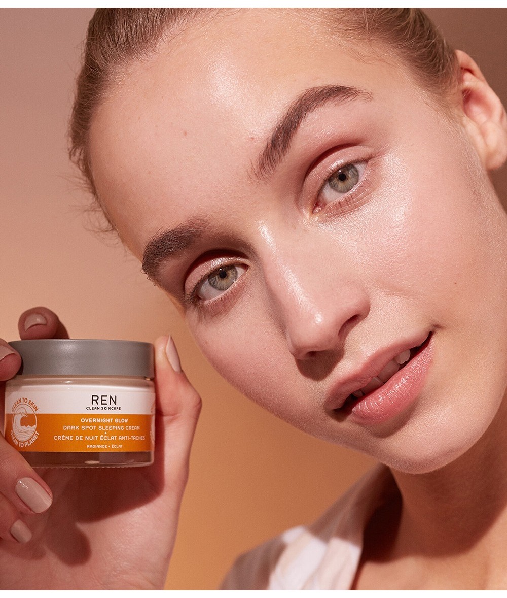 Overnight Glow Dark Sleeping Cream